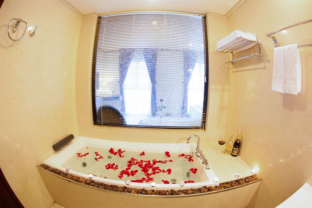 The Pearl Hotel Hanoi Buitenkant foto